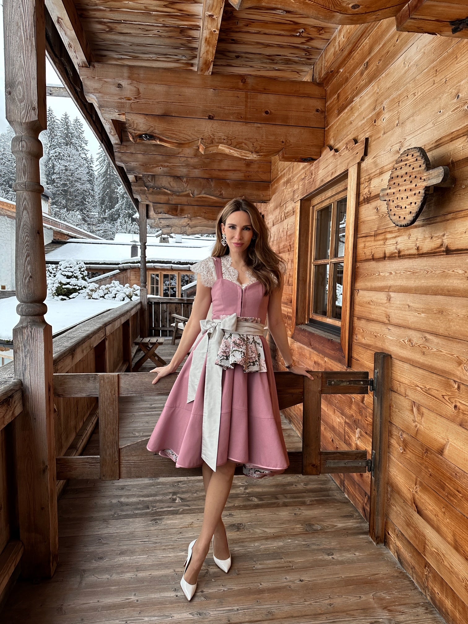 Alexandra Lapp im Dirndlkleid von Policarpo Trachten auf der Weisswurstparty beim Stanglwirt in Kitzbühel