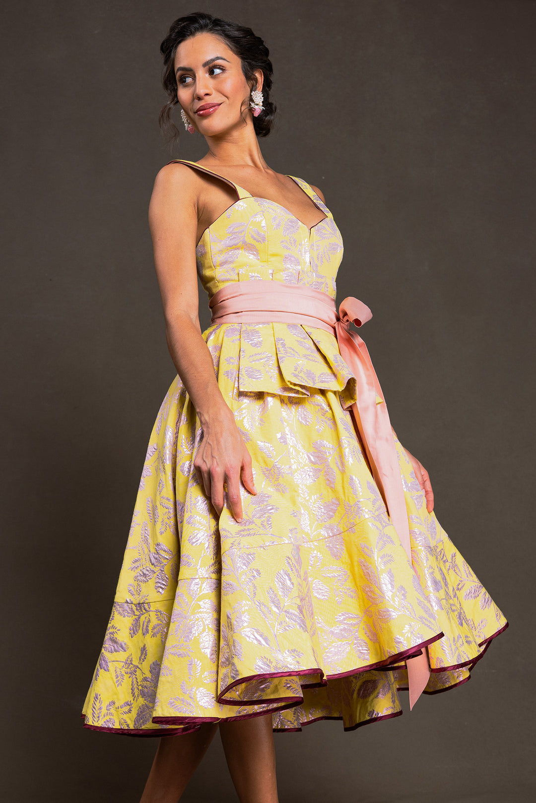 Designerdirndl in gelb Jacquard - Isabel