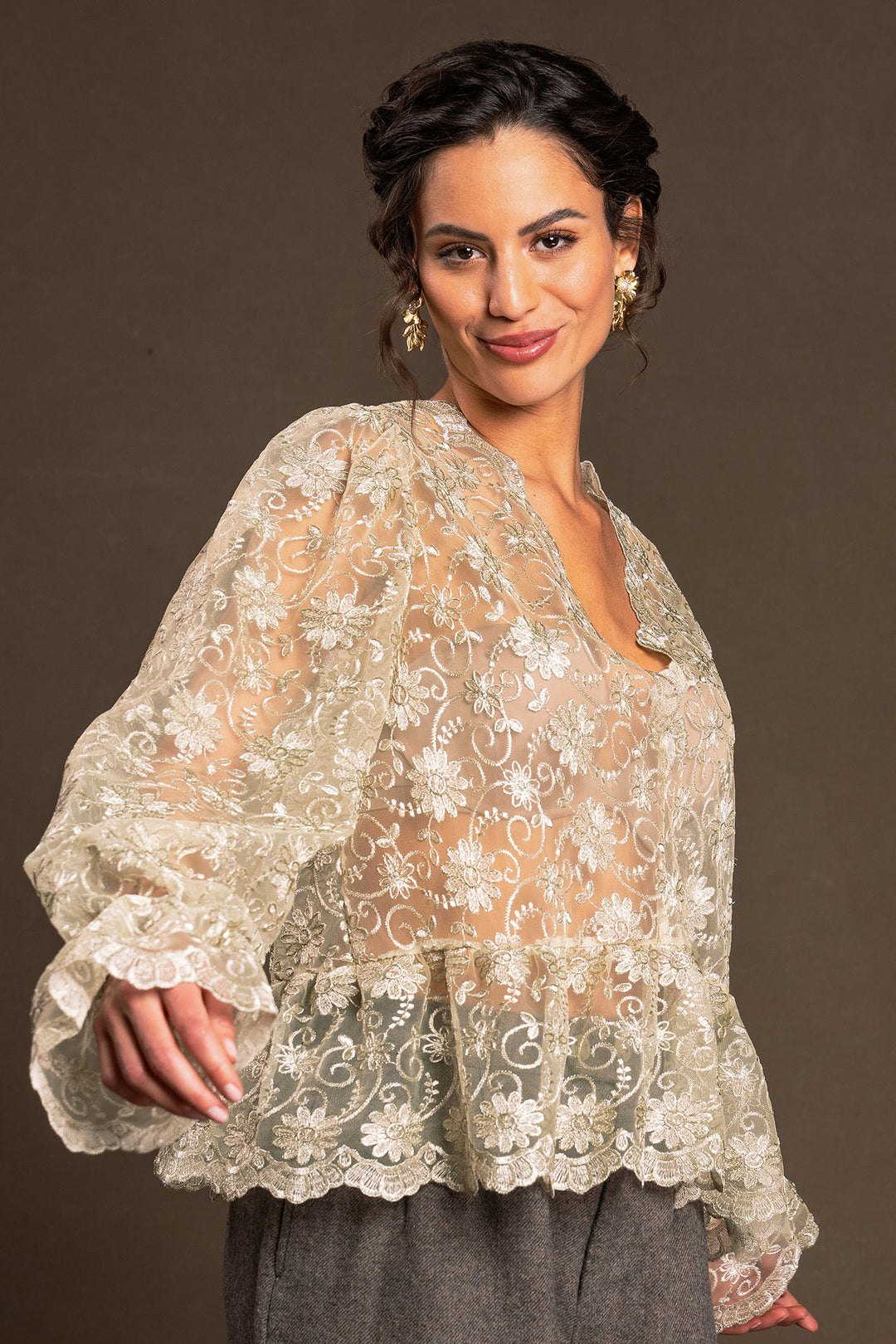 goldene Dirndlbluse Langarm in Spitze